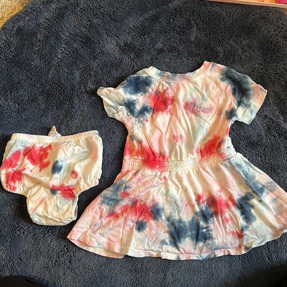 Splendid Dress Set - Picture 2 of 2